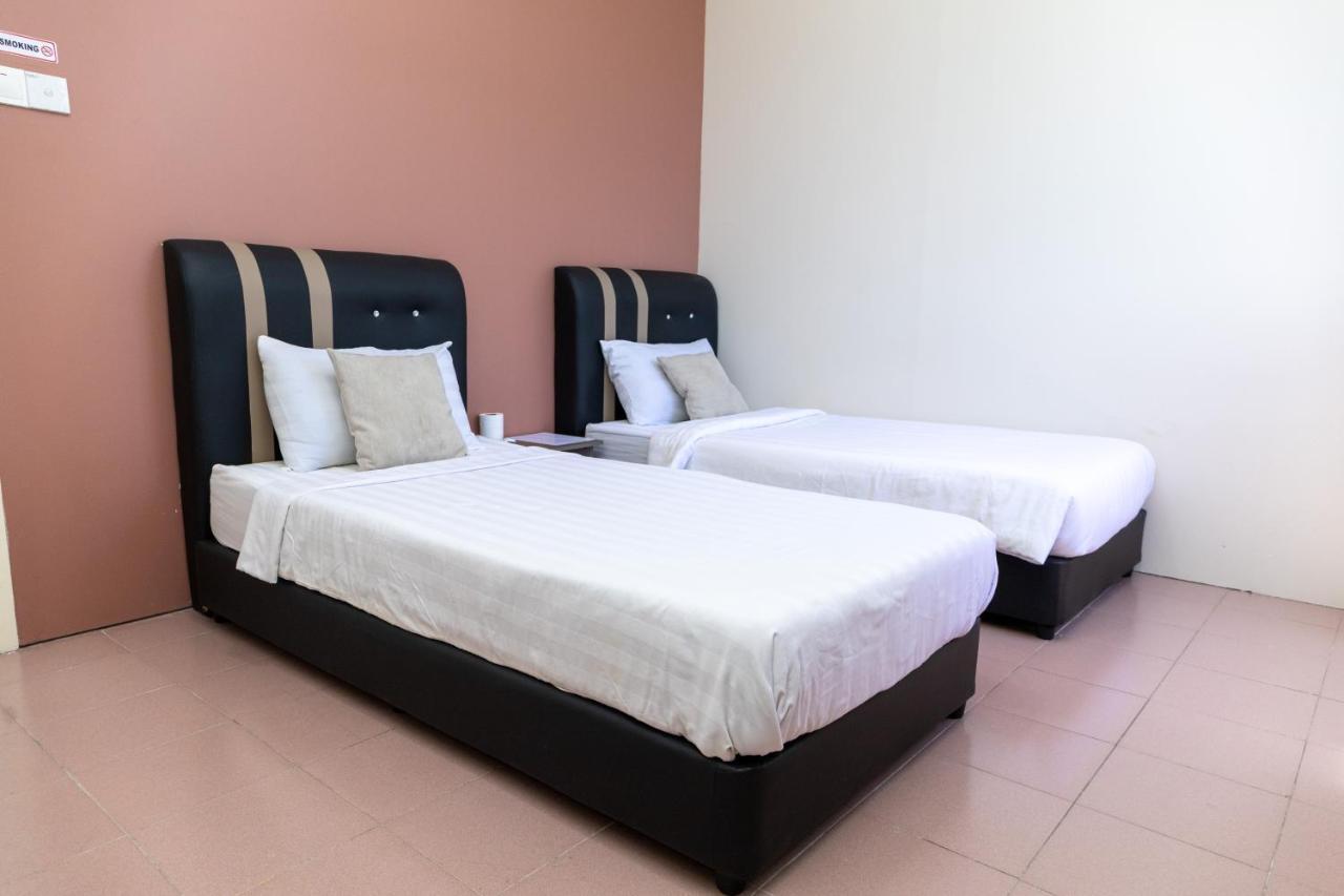 Familia Motel Kangar Kültér fotó
